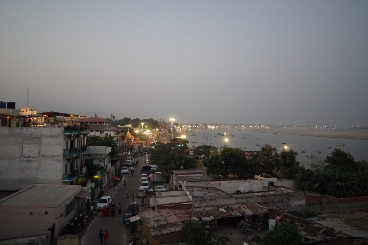 Ganga Paying Guest House فاراناسي المظهر الخارجي الصورة