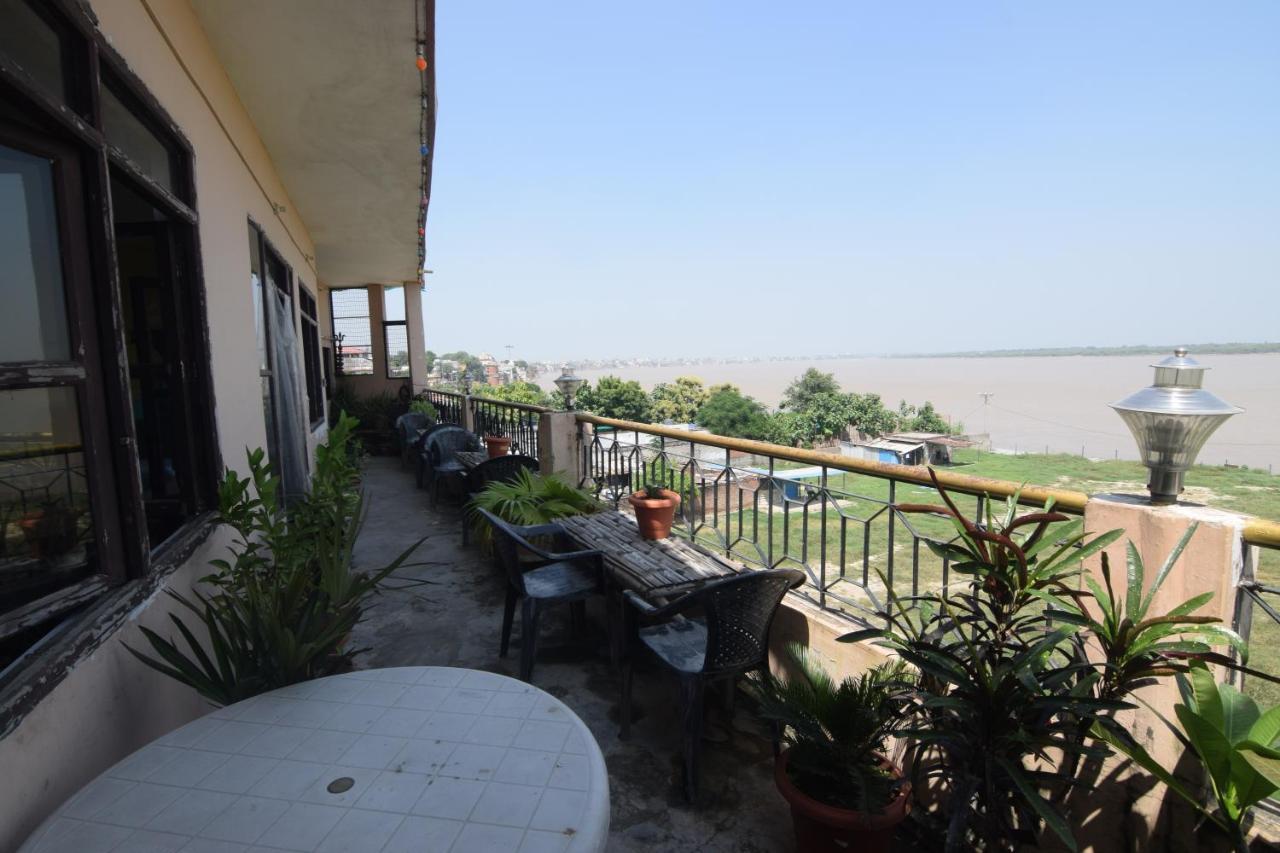Ganga Paying Guest House فاراناسي المظهر الخارجي الصورة